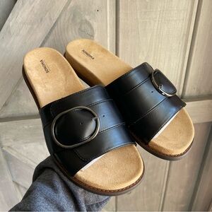 NEW Sonoma Big Buckle Black Faux Leather Sandals Size‎ 10
